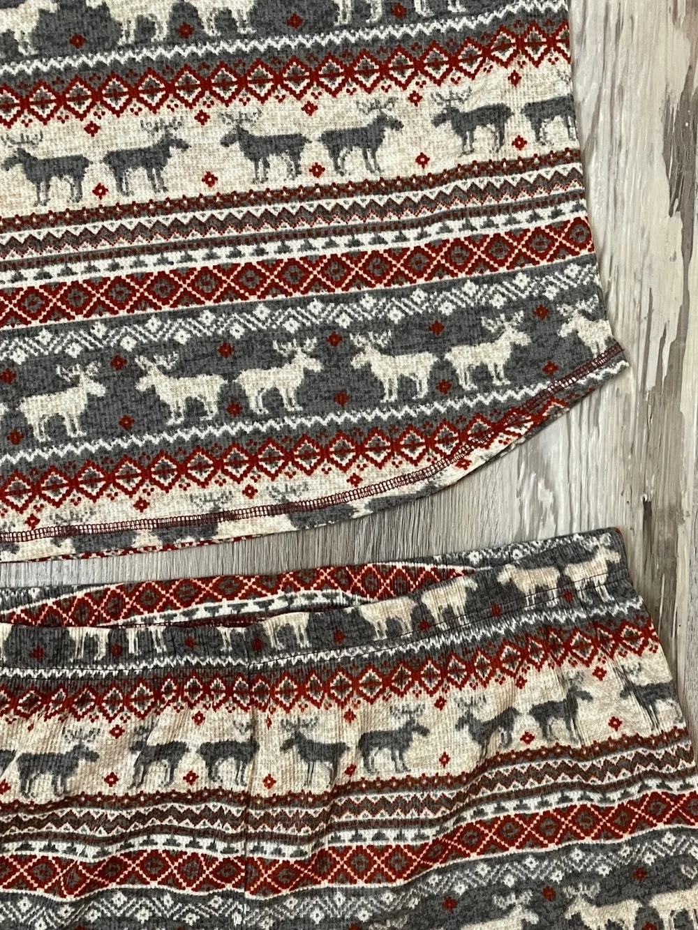 The Children’s Place ADULT L winter moose themed thermal long sleeve